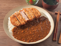 香味焙煎咖哩豬排飯