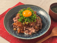 夏里亞賓紅酒醬&牛丼