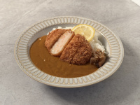 口口蝦排夏日咖哩飯