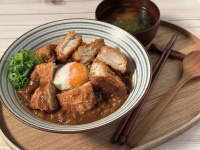 特濃咖哩豬排丼