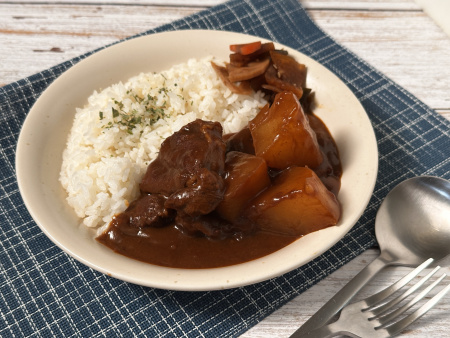 味增燉牛肉咖哩