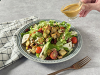 香料豆腐豐穀沙拉佐紅咖哩堅果醬