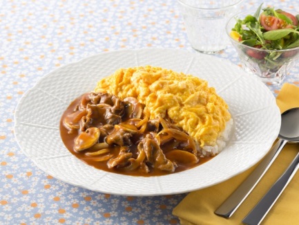 蓬鬆軟嫩！歐姆蛋番茄牛肉燴飯