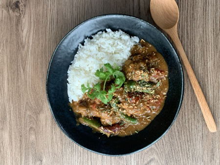 香料優格雞肉咖哩